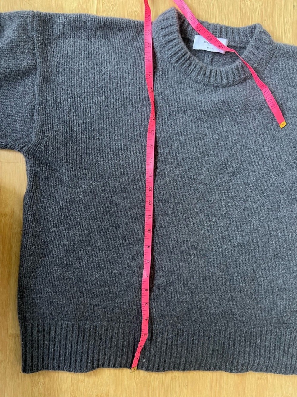 100% wool Classic Crewneck Sweater in Charcoal Gray soldout.nyc small
US 4-6 - Picture 8 of 14